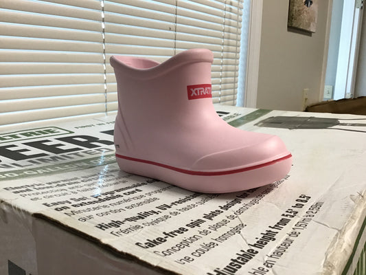 Xtratuf girls ankle deck boots pink