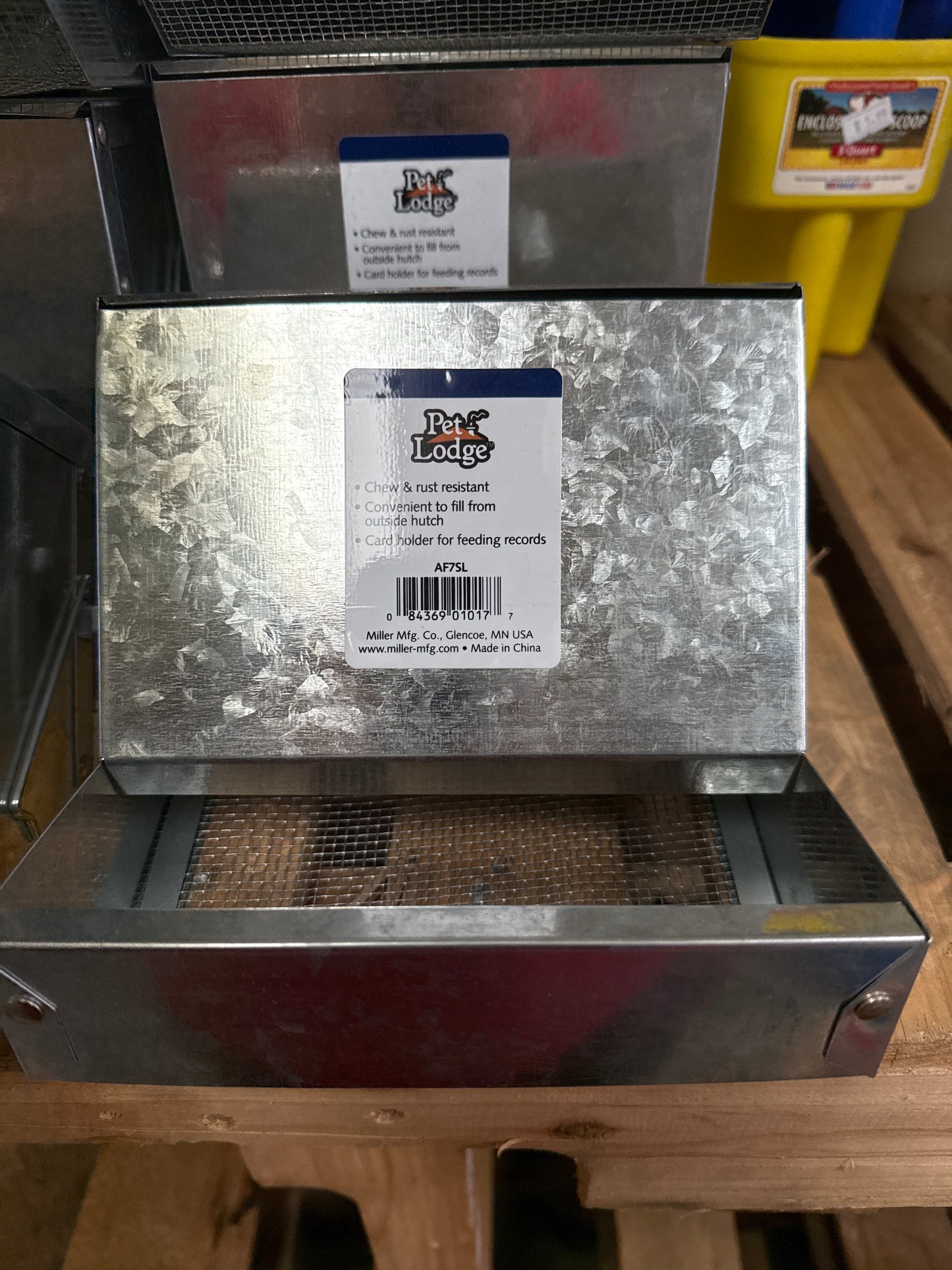 Pet Lodge Metal Rabbit Feeder