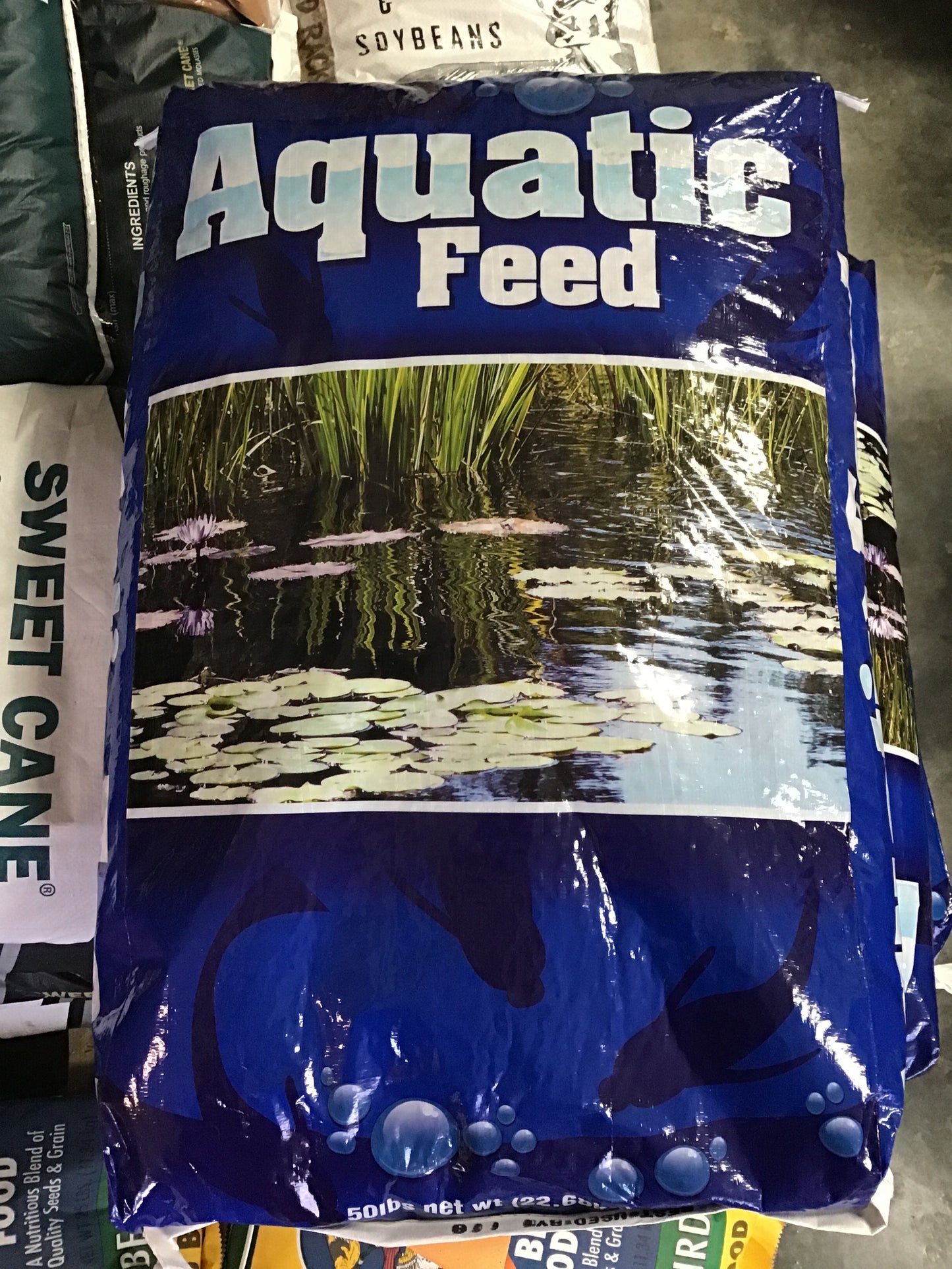 MS 22% Farm Pond Floater
