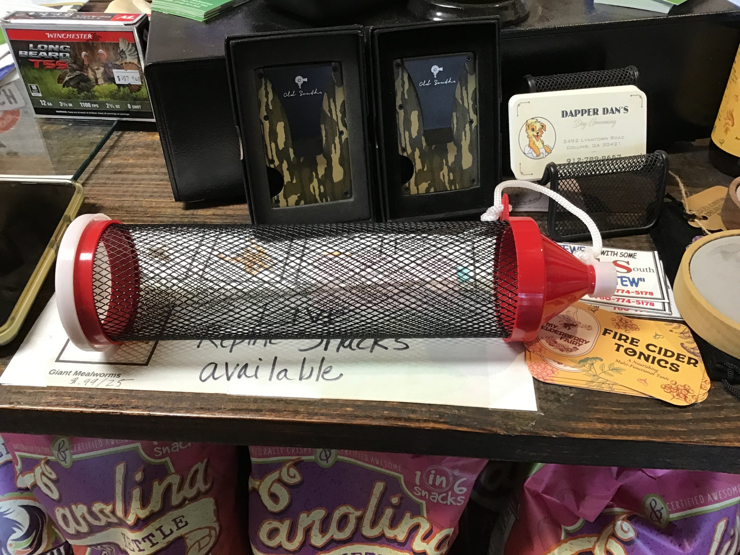 Long tube cricket cage