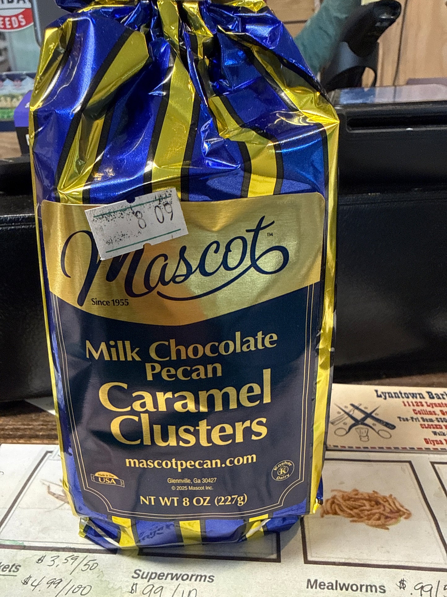Mascot milk chocolate pecan caramel clusters