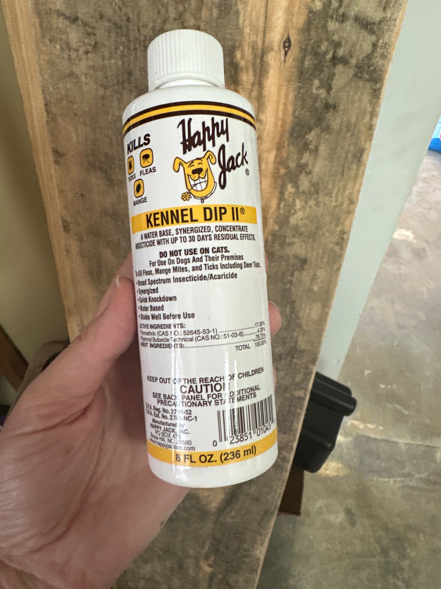 Happy Jacks Kennel Dip