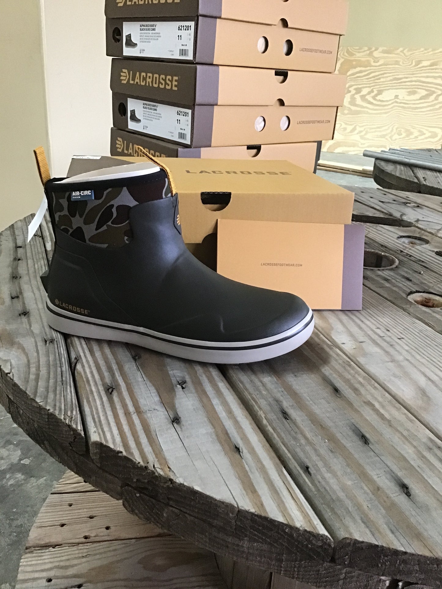 Lacrosse Men’s Alpha Deck Boot black olive/ Camo
