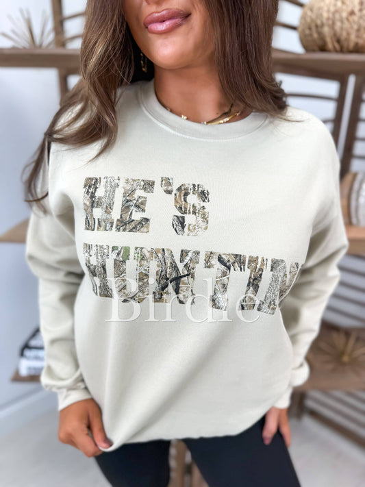 He's Hunting Graphic Crewneck on Sand