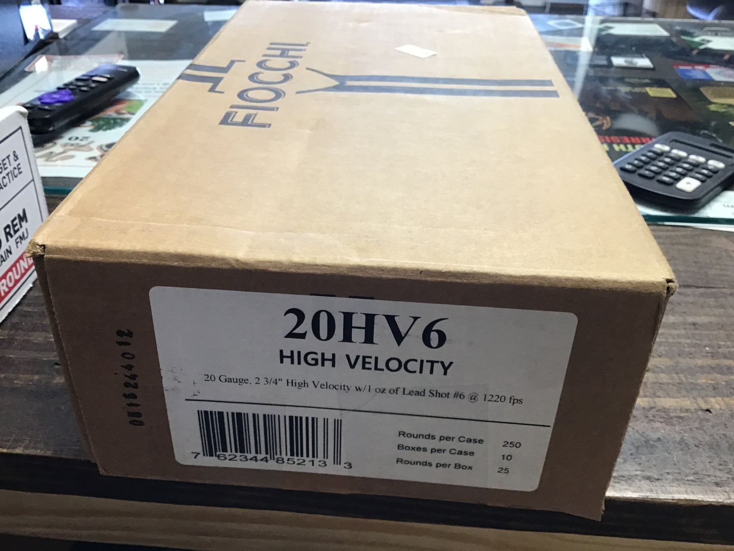 Fiocchi 20 ga 2 3/4  #6 1220fps. Case