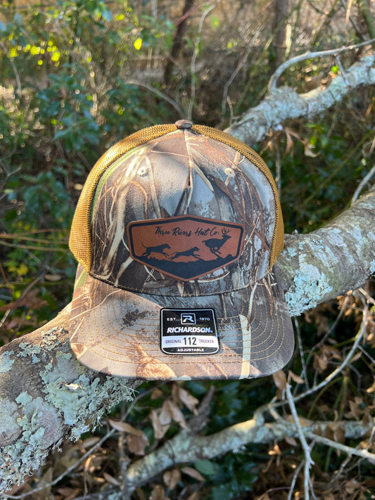 Deer Dog Hunting - Camo Trucker Snapback - Richardson 112
