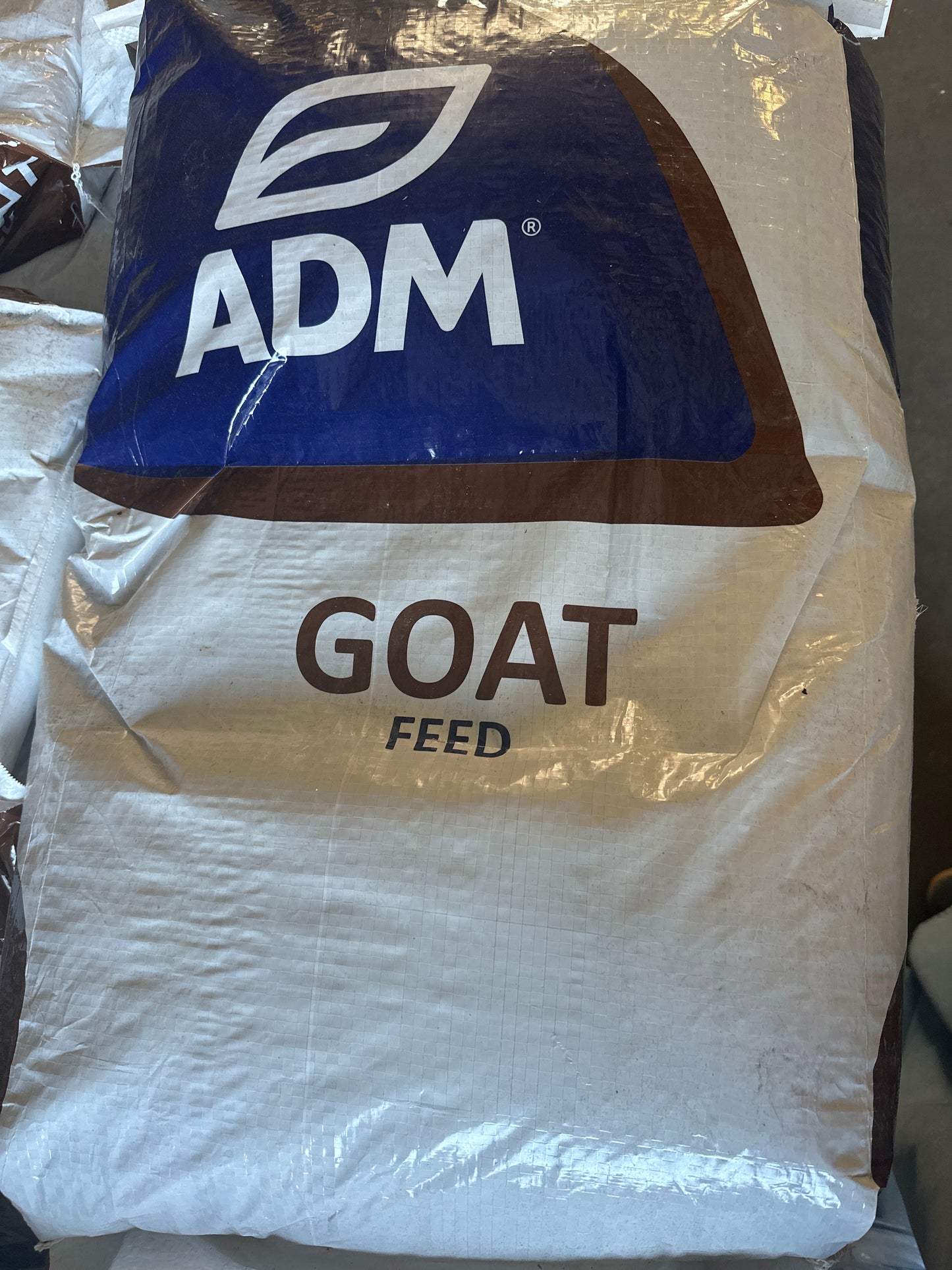 Adm 18% medicated goat