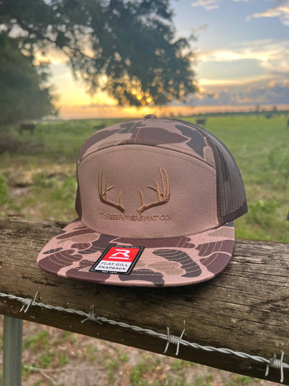Classic Whitetail Rack - Flatbill Snapback - Richardson 168P Duck Camo