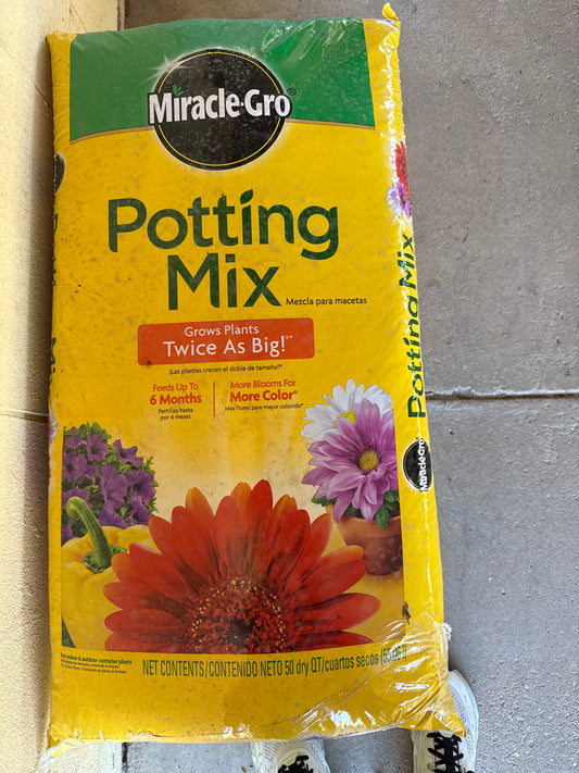Miracle Grow Potting Mix