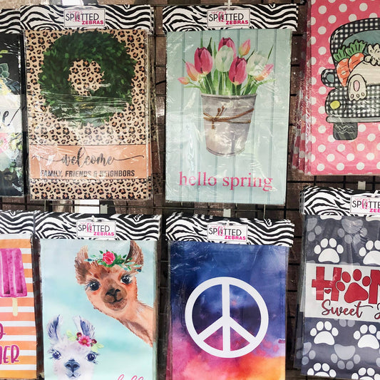 Garden Flag - Merry Christmas Vintage Santa with Holly